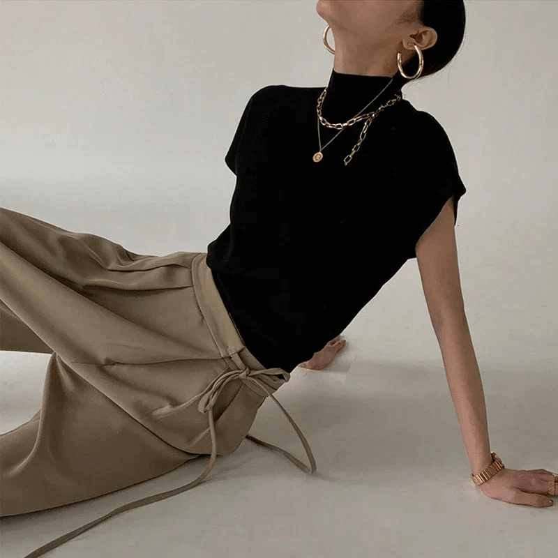 Top Minimalista de Cuello Alto