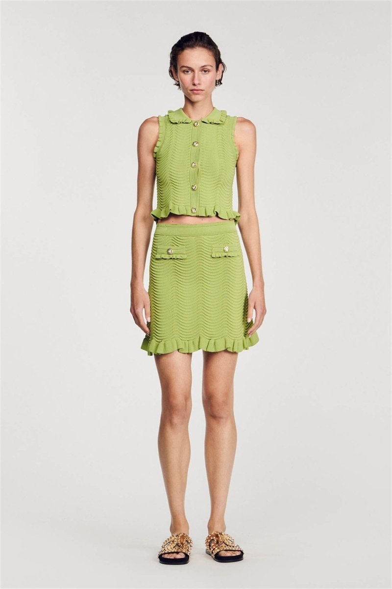 Conjunto Chic de Punto con Detalles Ruffle