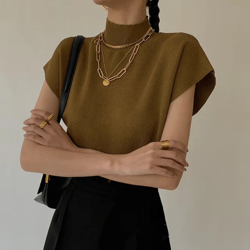 Top Minimalista de Cuello Alto