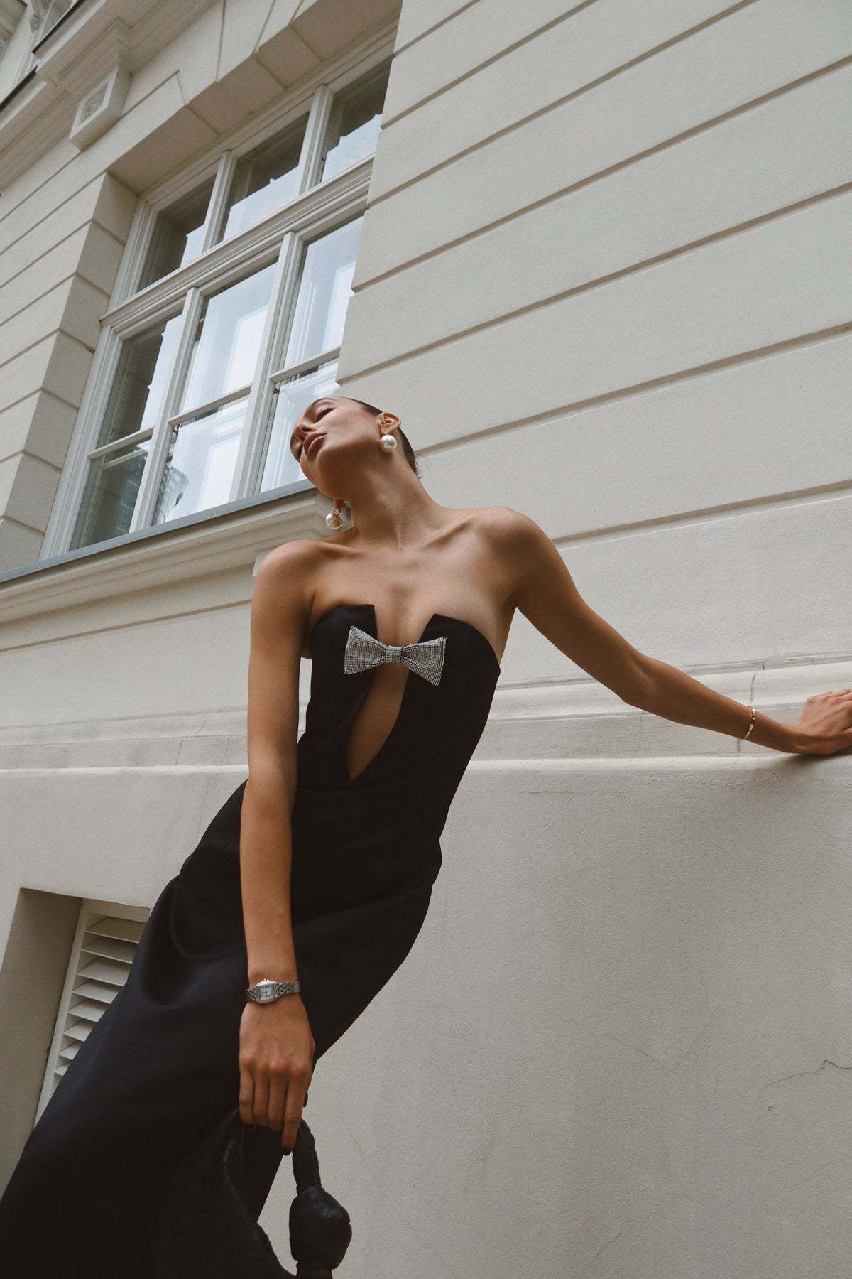 Vestido de Noche con Detalle de Lazo