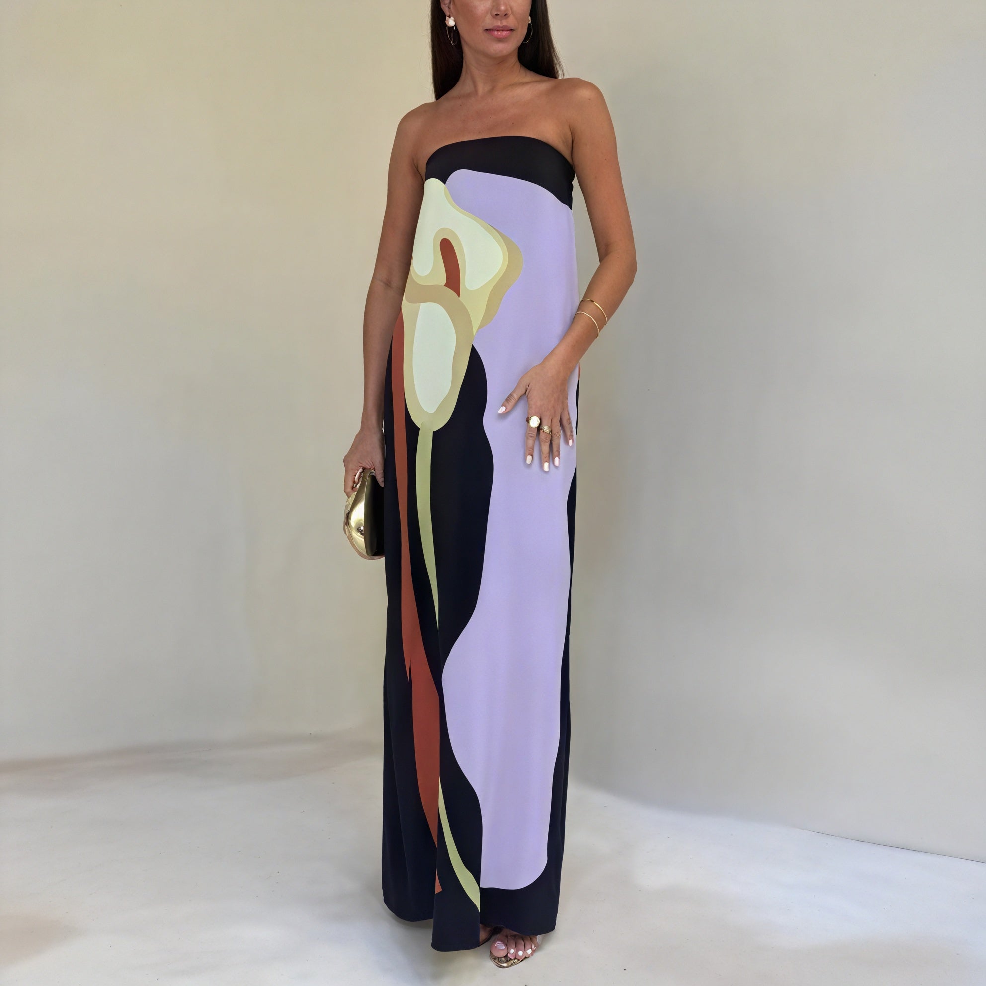 Vestido Maxi Estampado Abstracto y Asimétrico