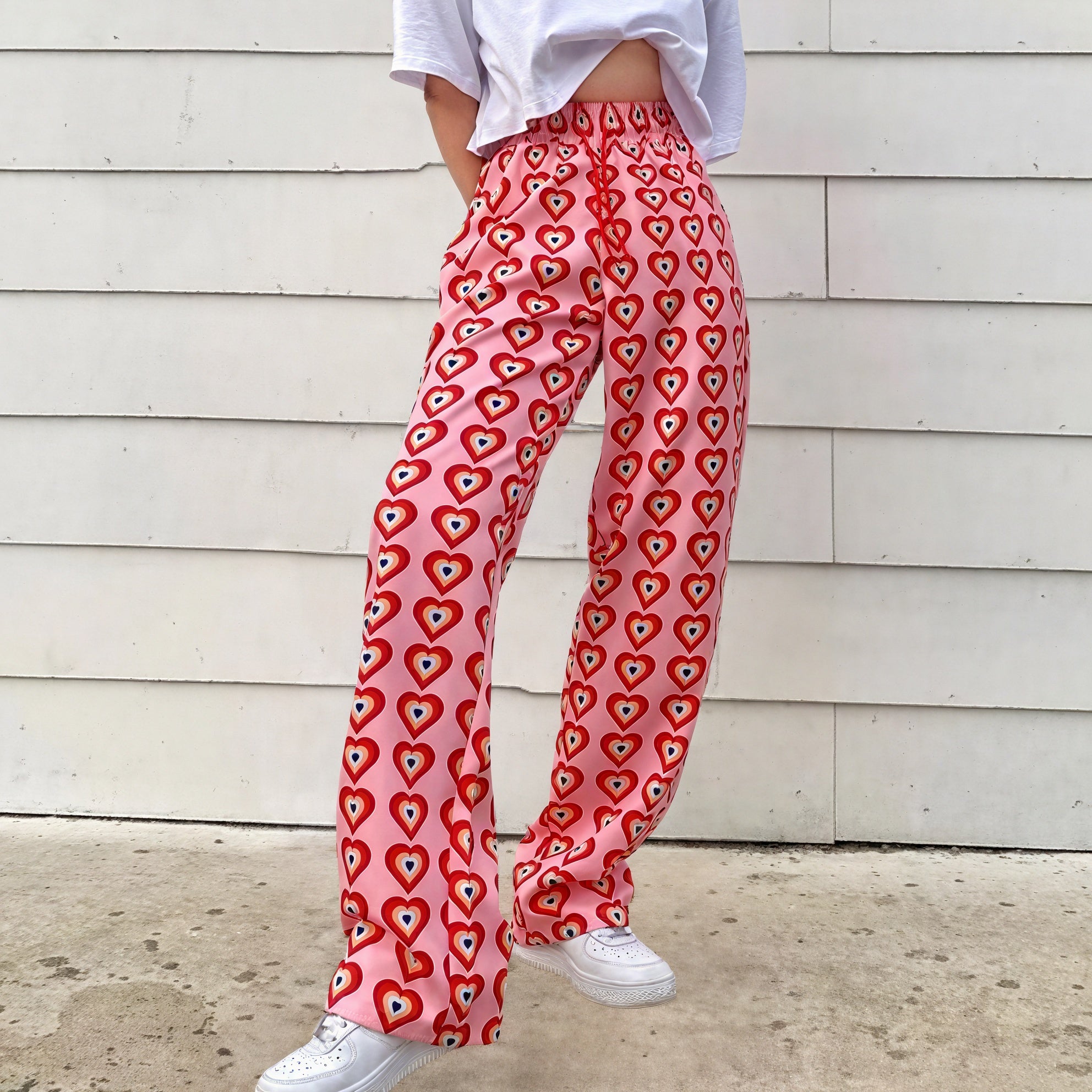 Pantalones Fluidos Estampado Corazones
