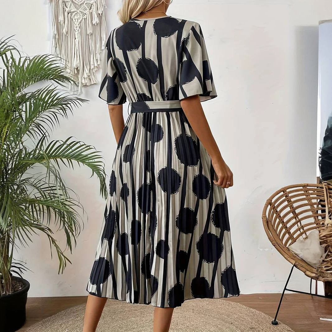 Vestido con Lunares Elegante