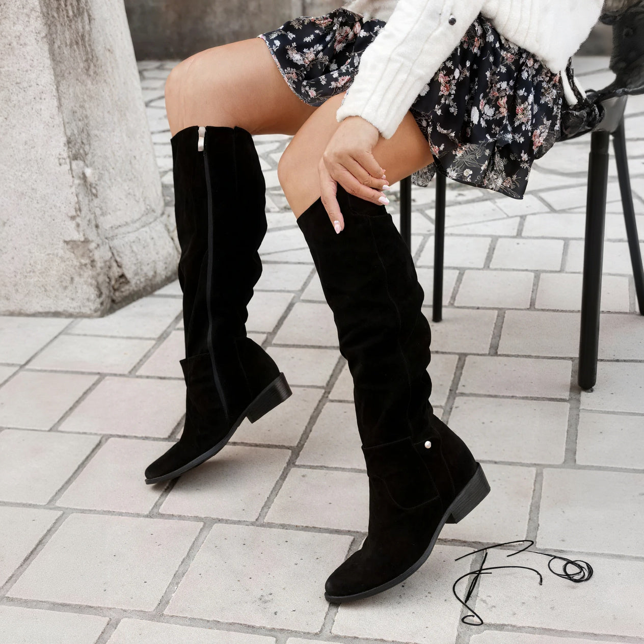 Botas Elegantes de Diseño Contemporáneo