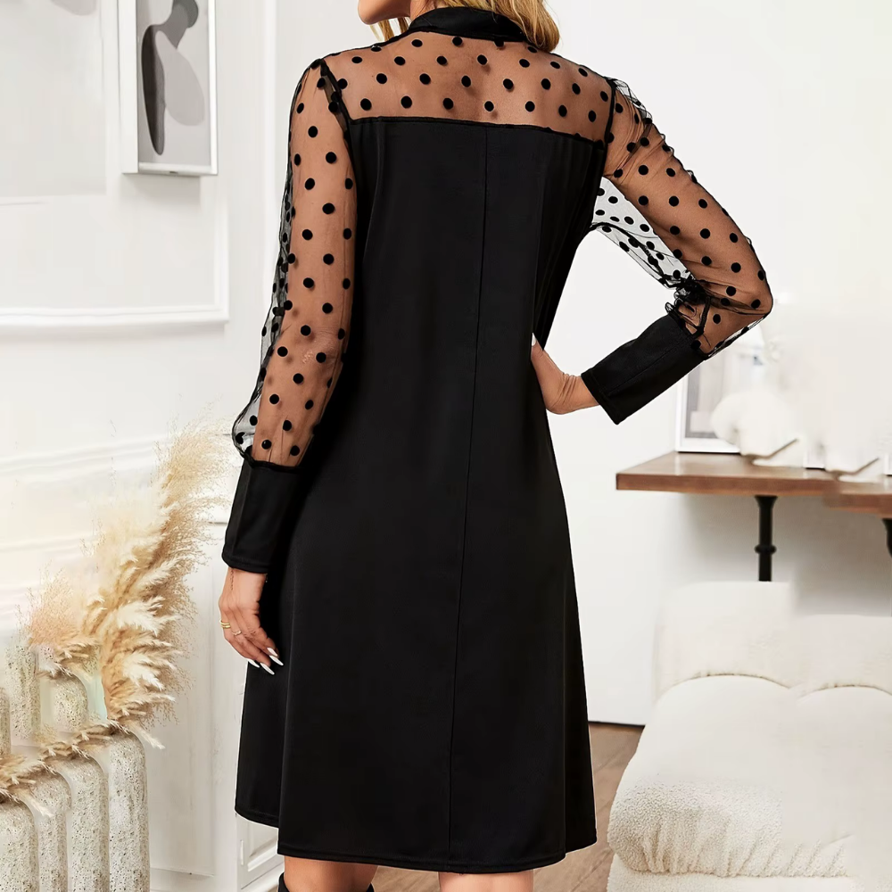 Vestido Elegante con Detalles Únicos