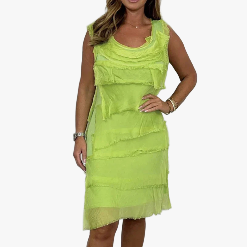 Vestido de diseño escalonado con flecos