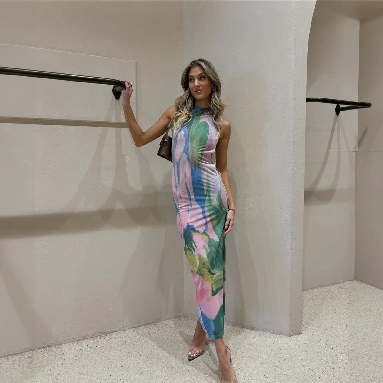 Vestido Floral Chic - Silueta Favorecedora