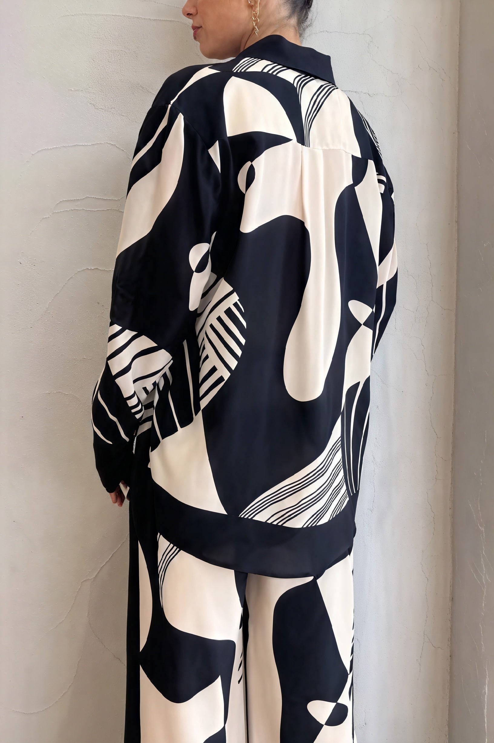 Traje Abstracto Moderno - Pantalón Ancho
