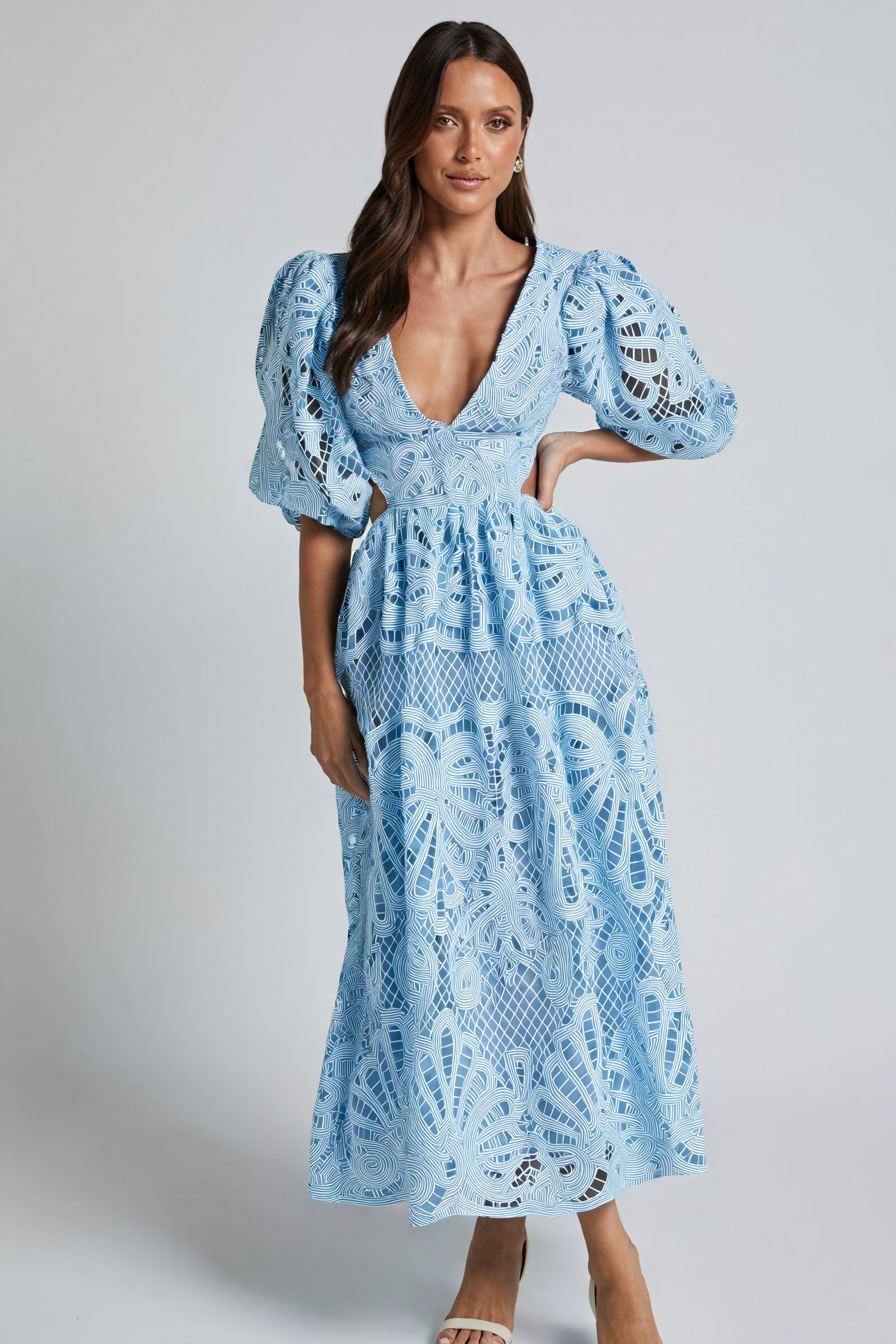 Vestido Midi Encaje Detalle Cut-Out