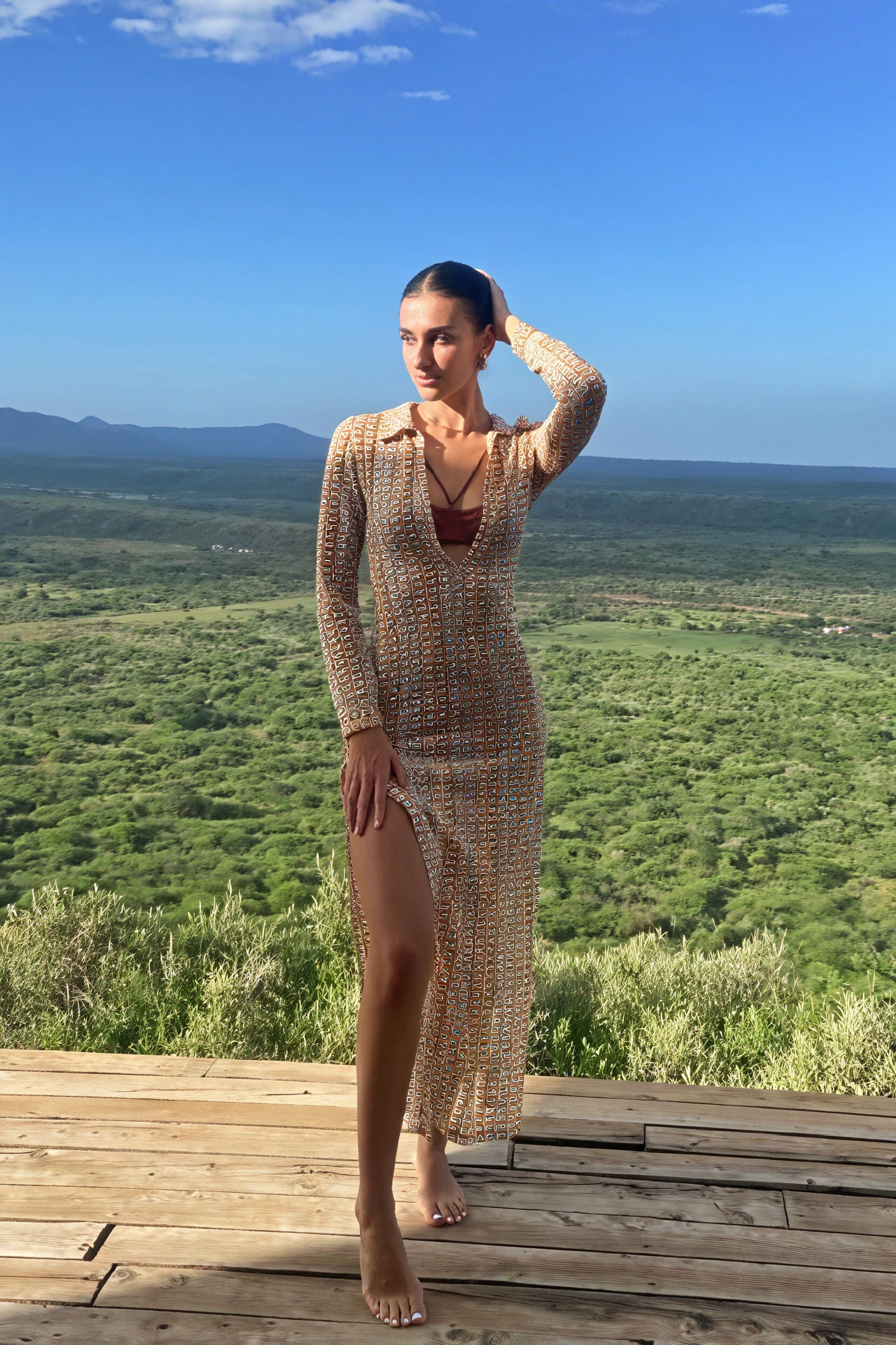 Vestido Maxi Estampado Geométrico con Cuello