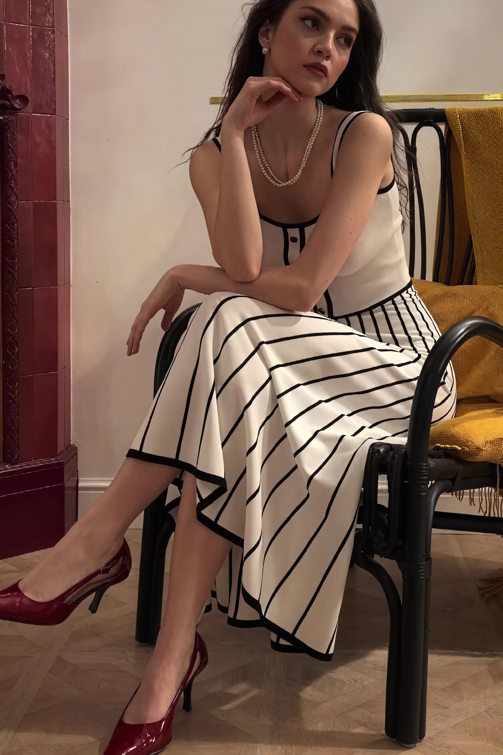 Vestido Midi con Botones y Falda Rayada