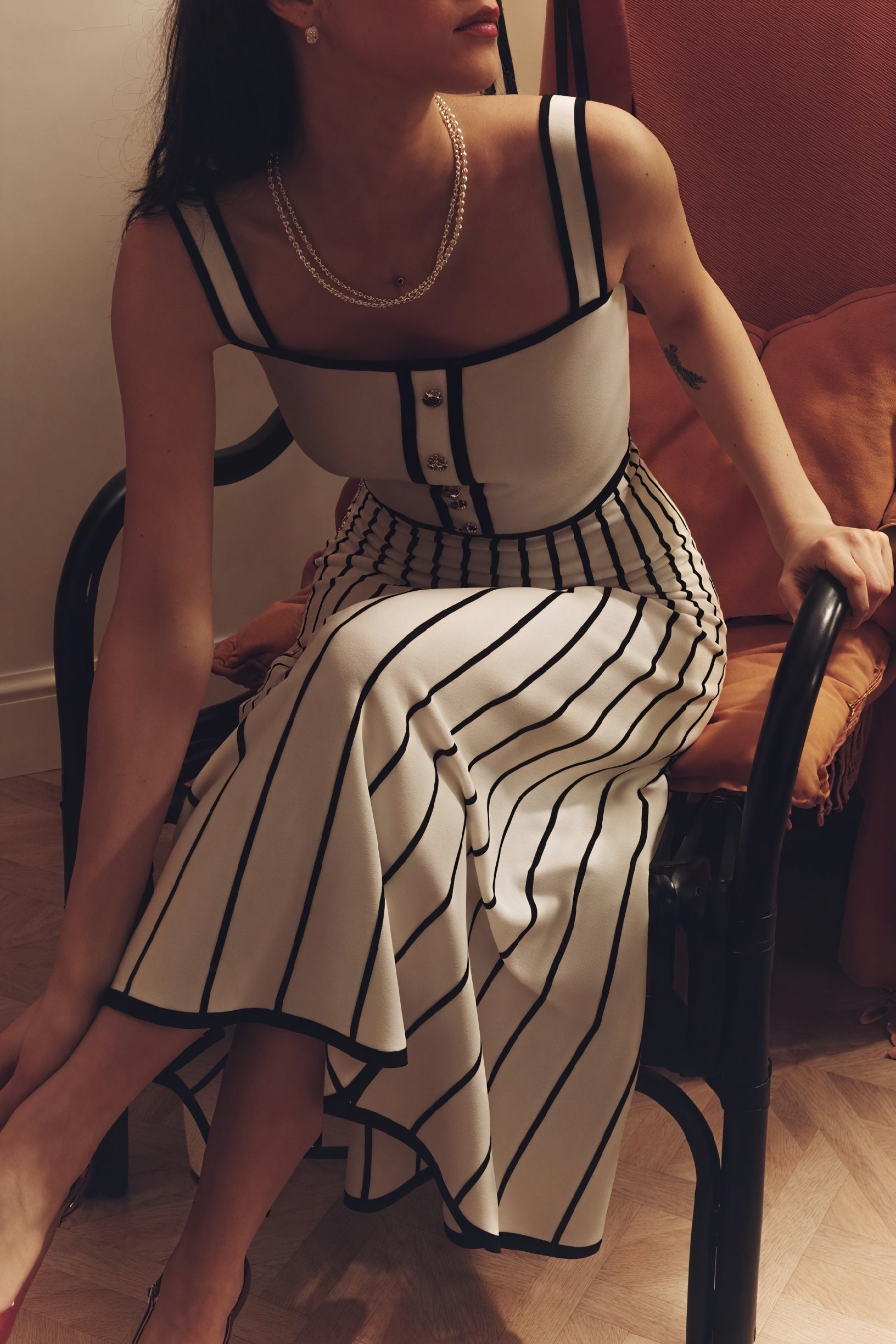 Vestido Midi con Botones y Falda Rayada