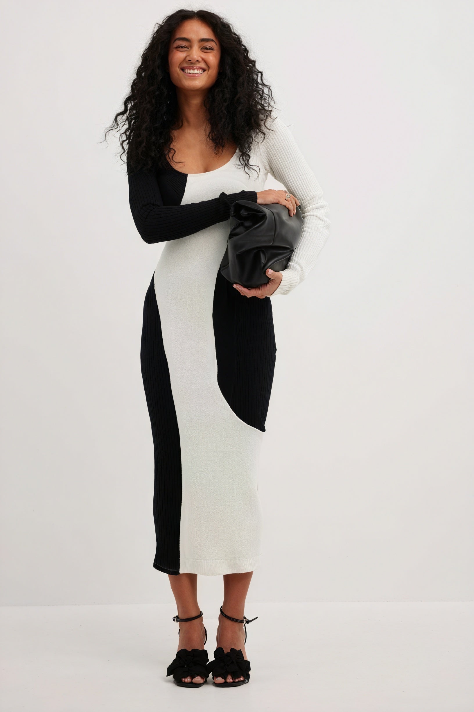 Vestido Midi Asimétrico de Punto Canalé