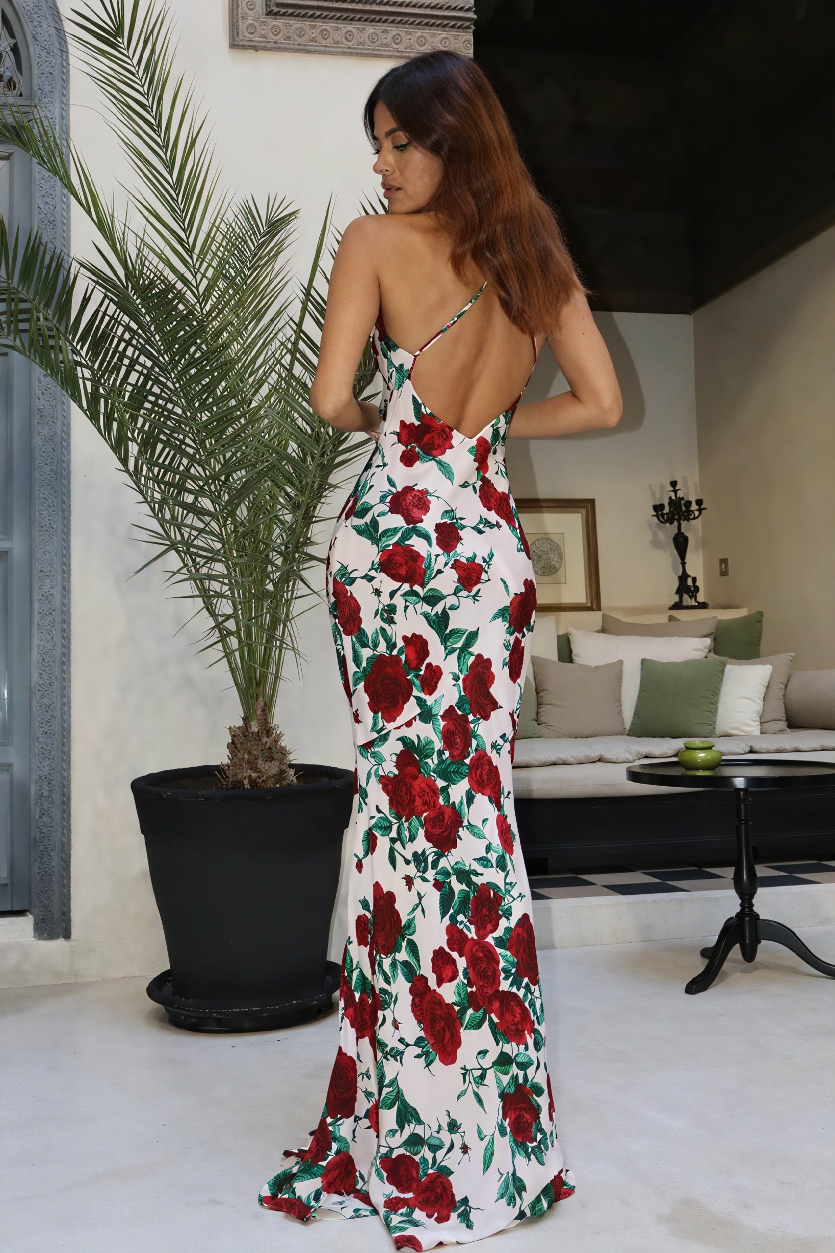 Vestido Floral Halter con Espalda Descubierta