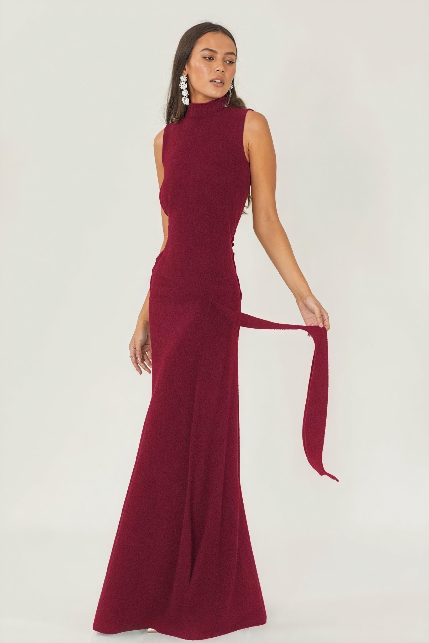 Vestido Largo con Drapeado y Cuello Alto