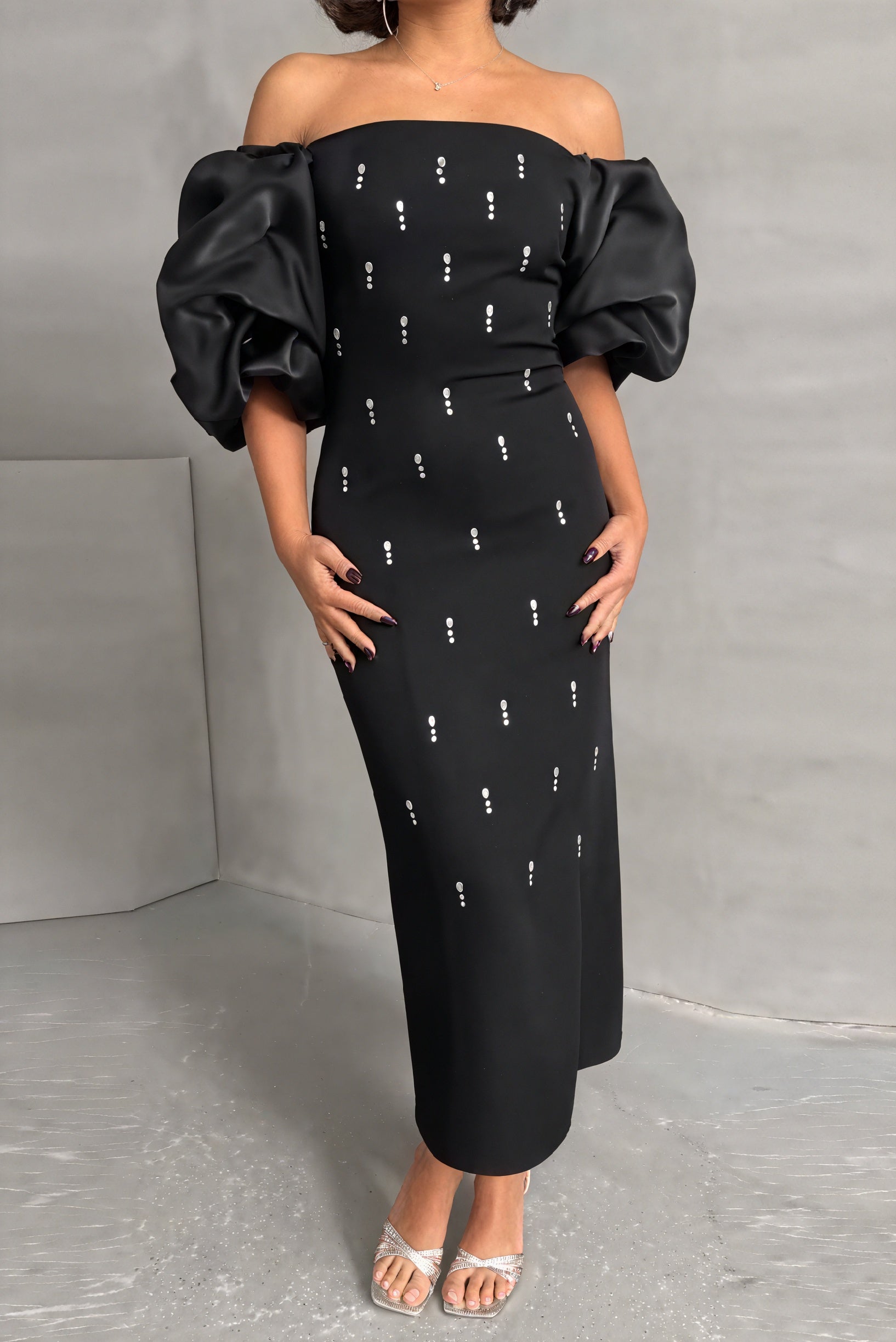 Vestido Midi con Mangas Abullonadas y Detalles