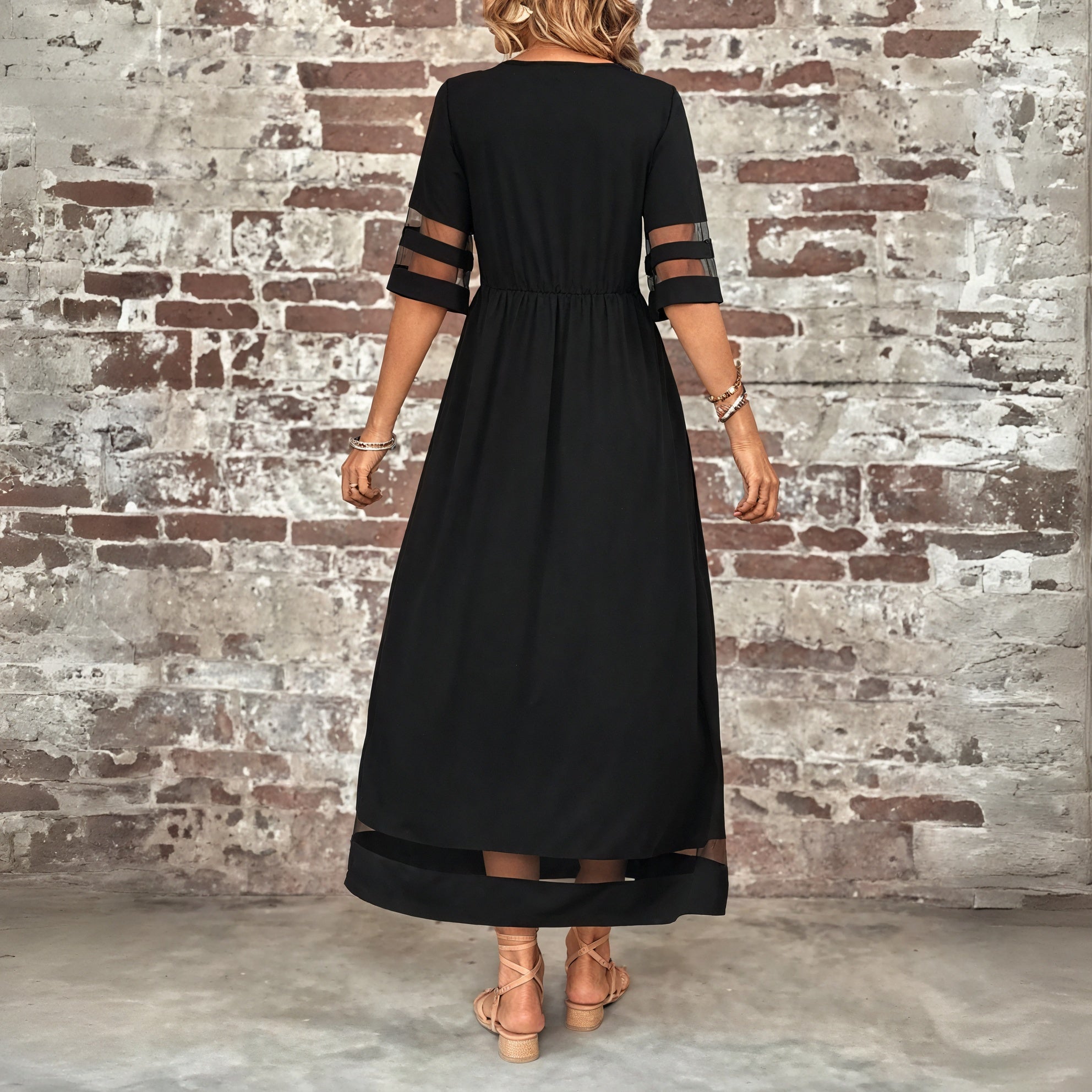 Vestido Maxi con Detalles de Malla
