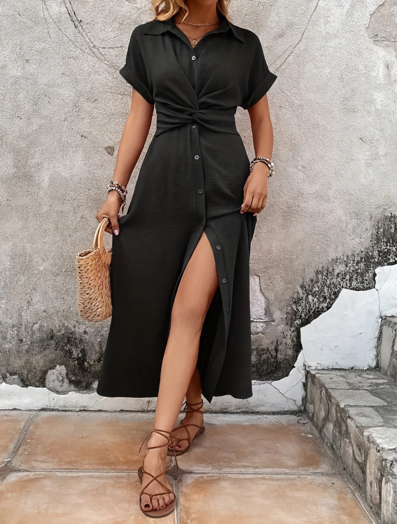 Vestido Midi Abotonado con Detalle Torcido