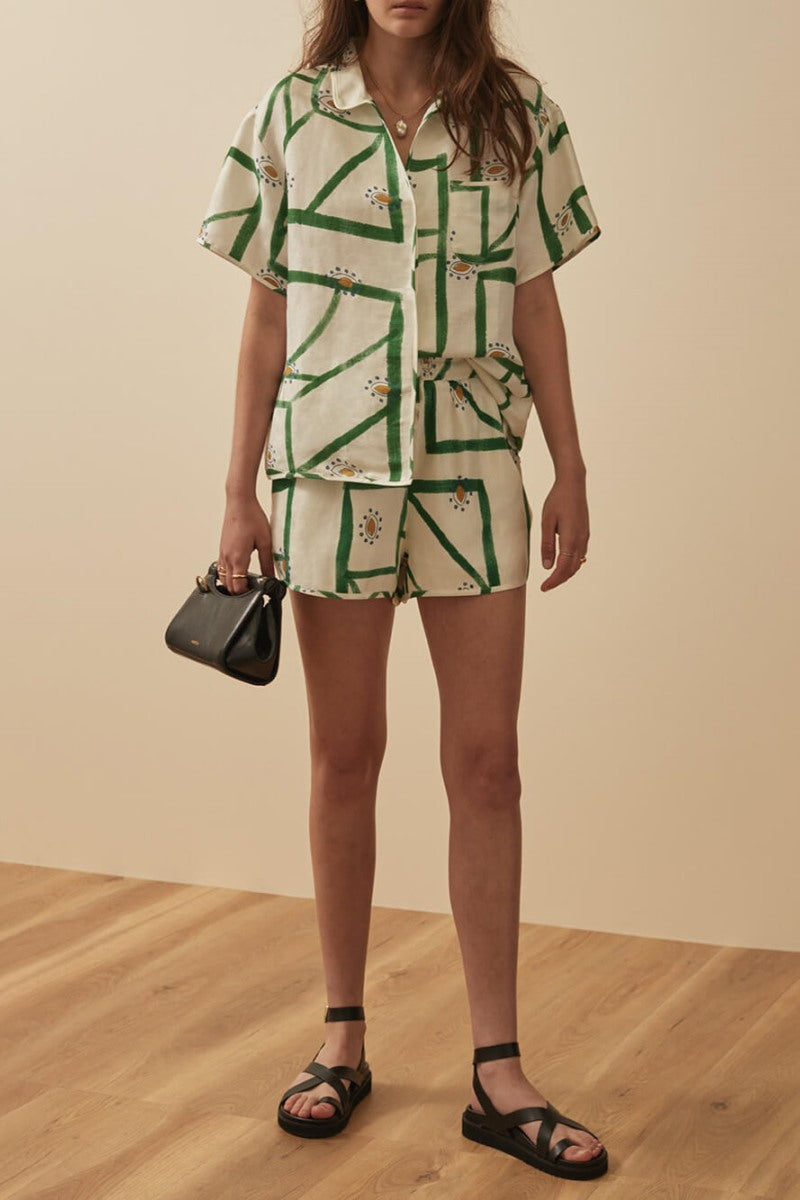 Conjunto Camisero y Shorts Estampado Geométrico