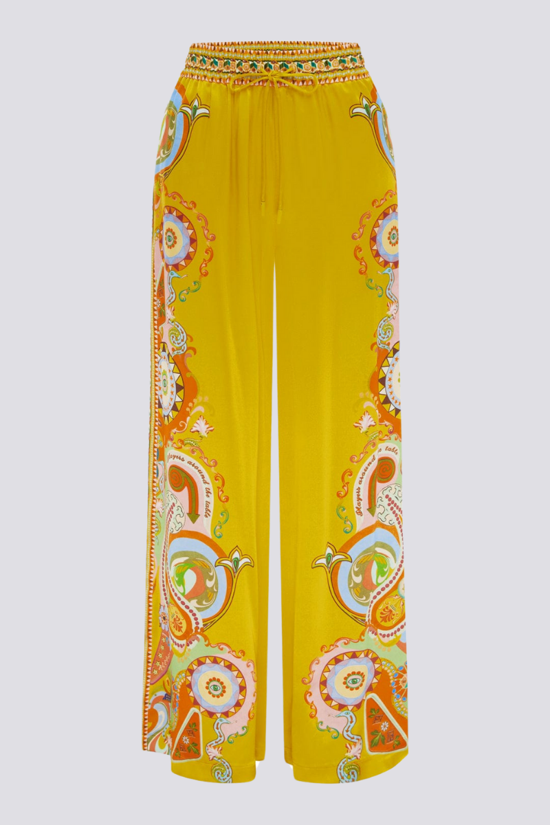 Conjunto Estampado Paisley: Elegancia Mediterránea