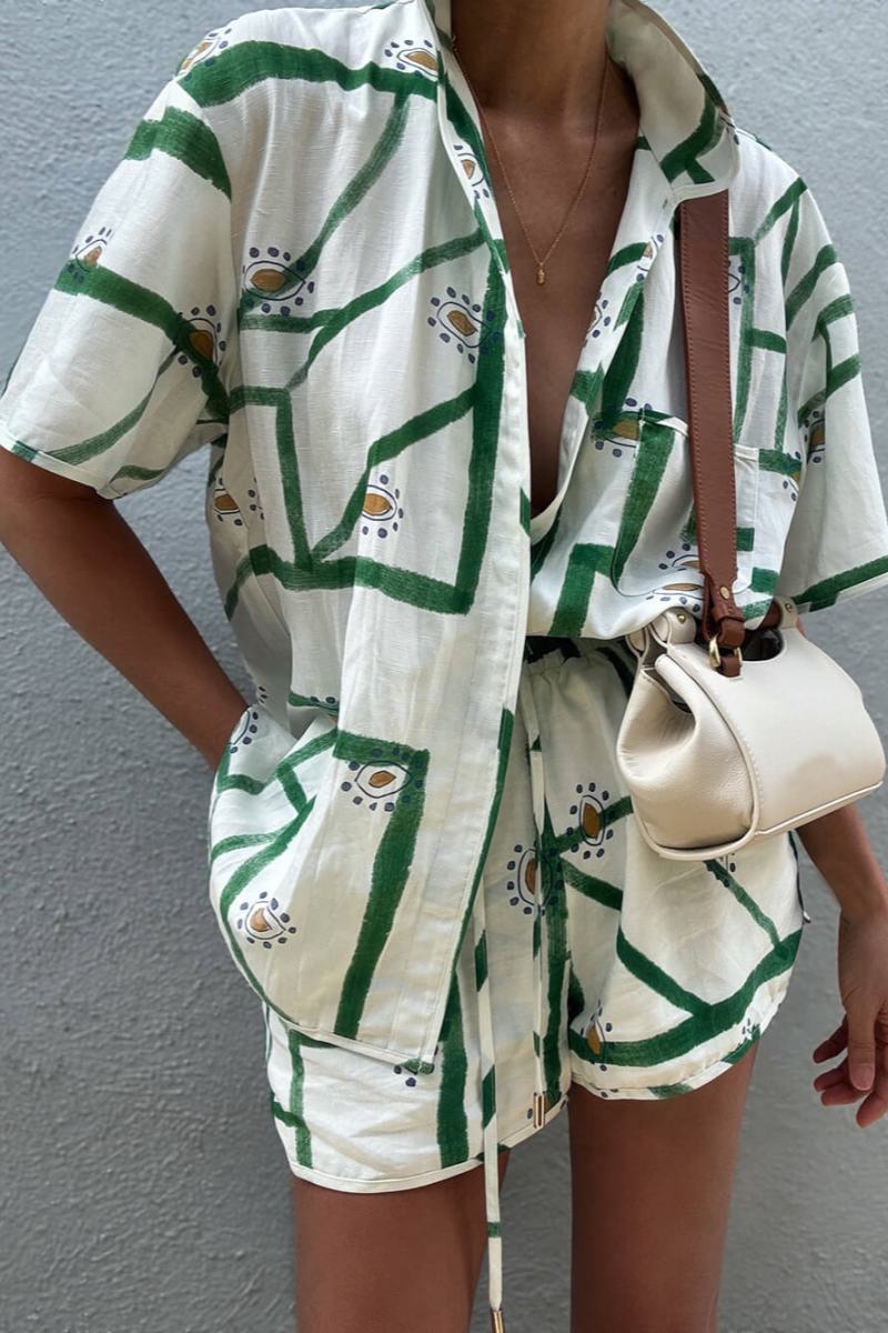 Conjunto Camisero y Shorts Estampado Geométrico