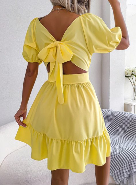 Vestido Corto con Volantes y Mangas Abullonadas