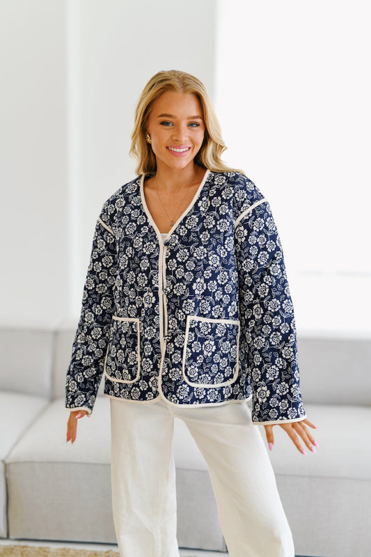 Chaqueta Estampada Floral con Ribete en Contraste