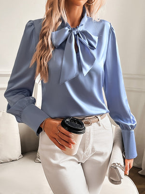 Blusa Sofisticada con Lazo