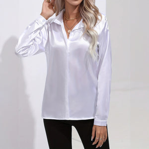 Blusa Elegante de Satén con Cuello Clásico