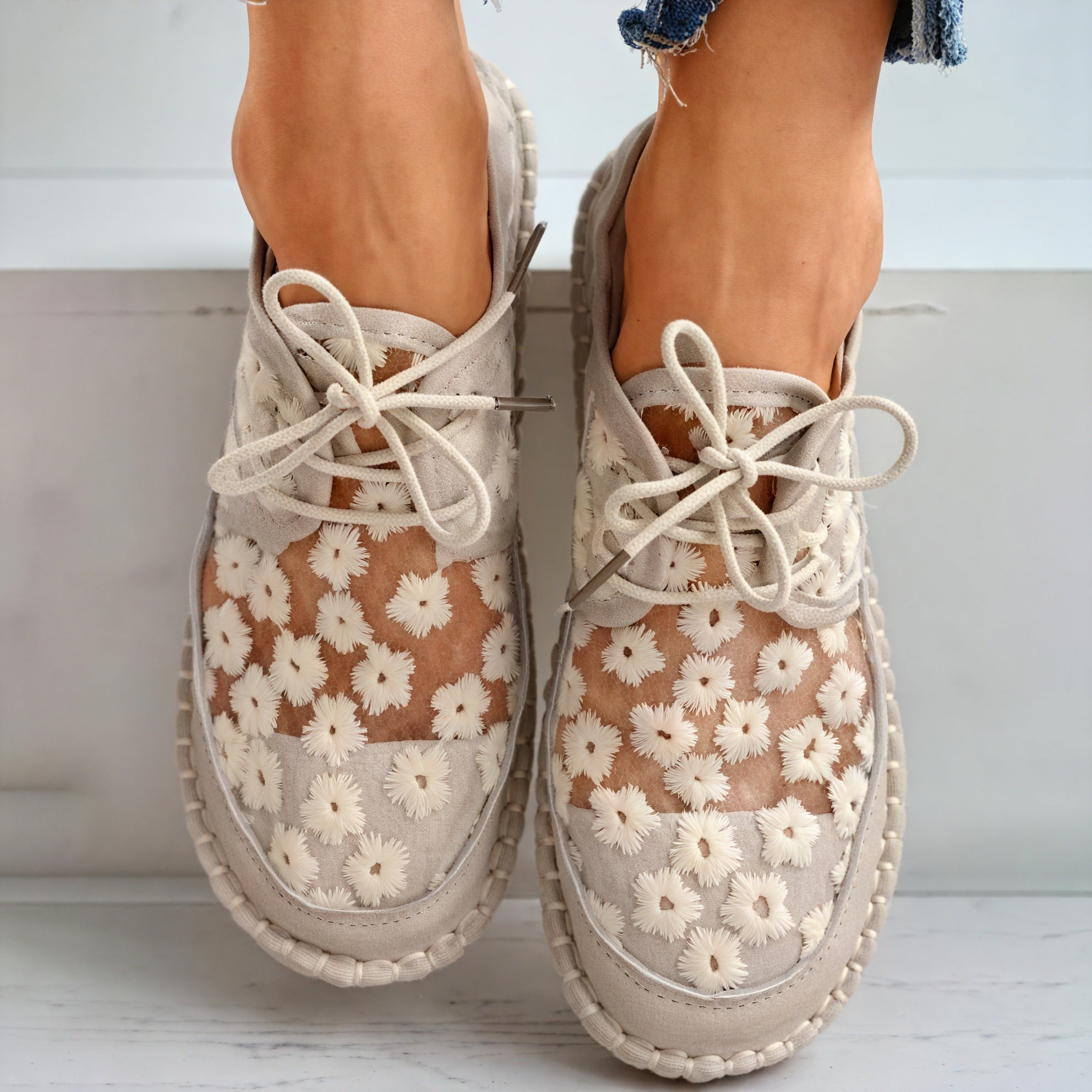 Zapatos Malla Floral - Comodidad y Estilo Único