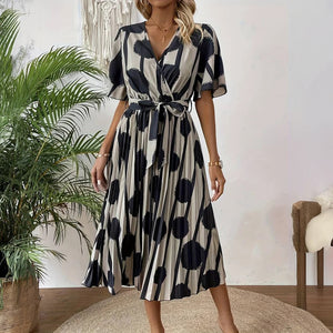 Vestido con Lunares Elegante