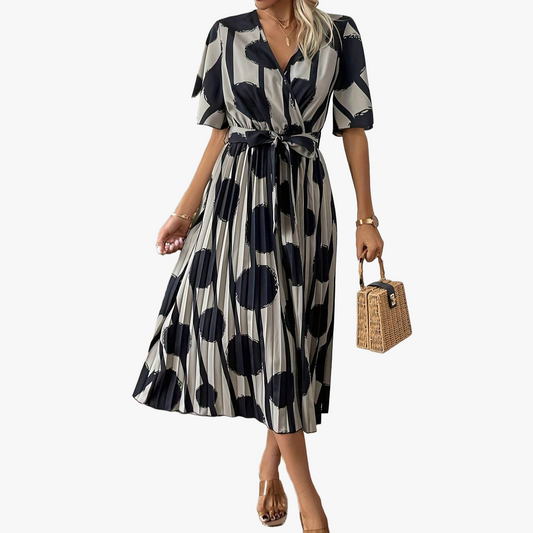 Vestido con Lunares Elegante