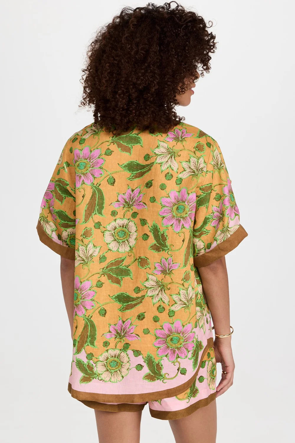 Camisa Estampada Floral de Manga Corta
