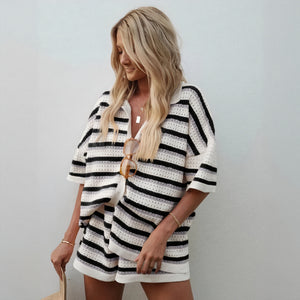 Conjunto Chic a Rayas y Vestido Tejido Ligero