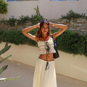 Conjunto Chic de Top Corto y Falda Rizada