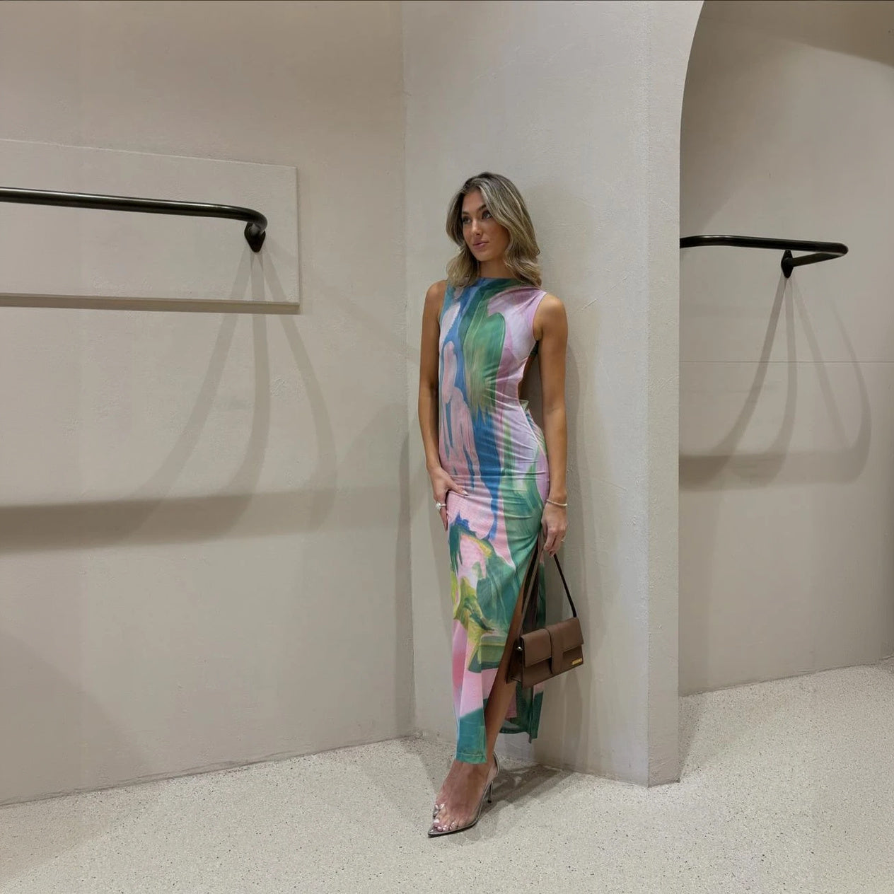 Vestido Floral Chic - Silueta Favorecedora