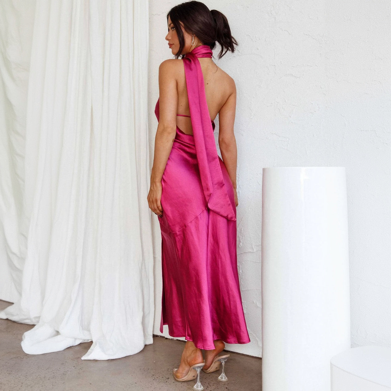 Vestido Asimétrico Halter Elegante