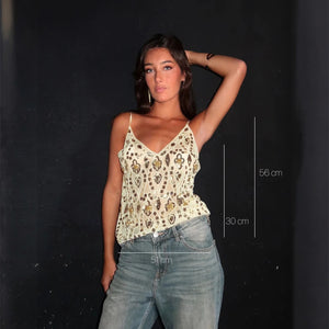 Top Bohemio Chic con Detalles de Lujo