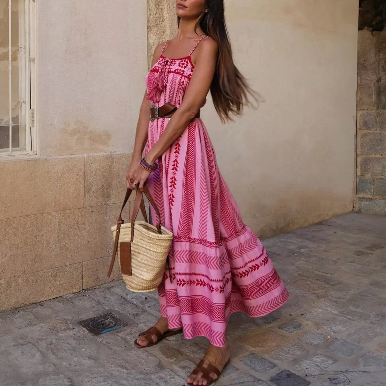 Vestido Bohemio Bordado con Detalles de Borlas