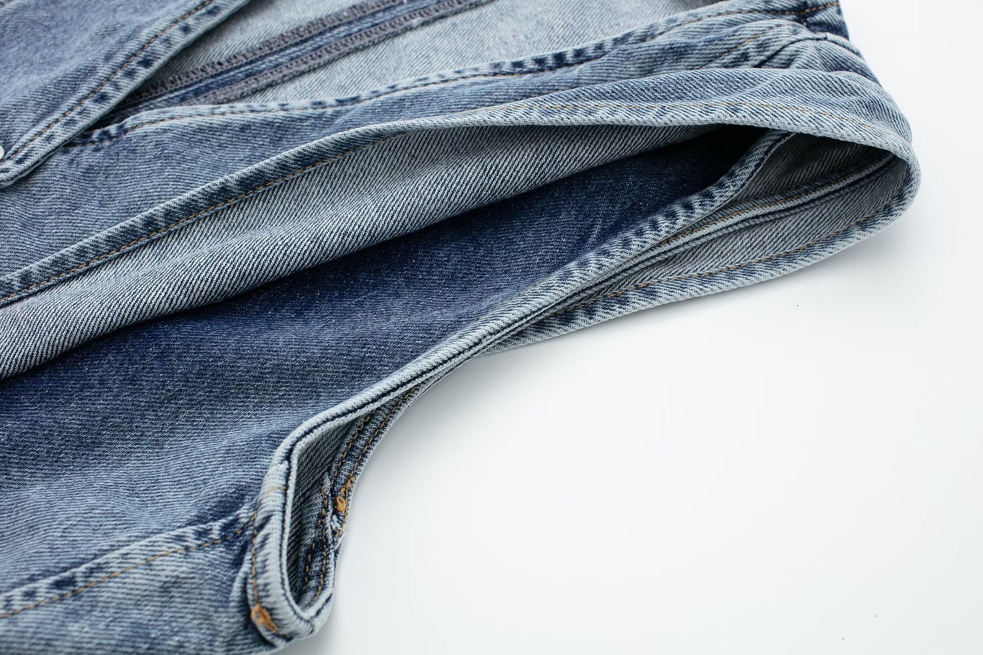 Chaleco Denim Estructurado - Diseño Contemporáneo