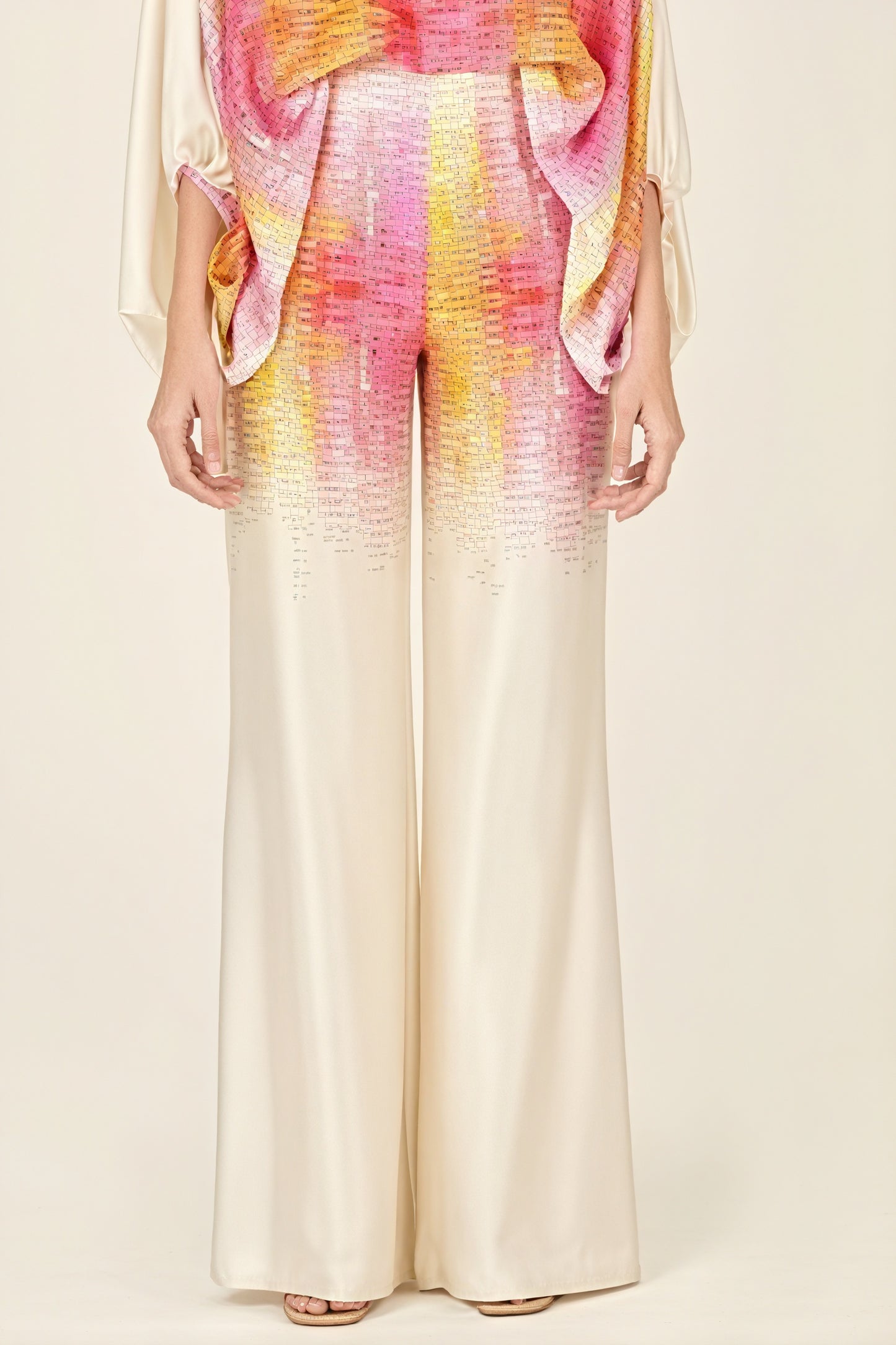 Traje Abstracto de Diseño Sofisticado