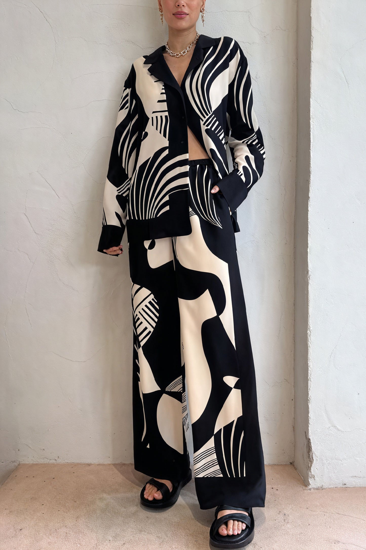 Traje Abstracto Moderno - Pantalón Ancho