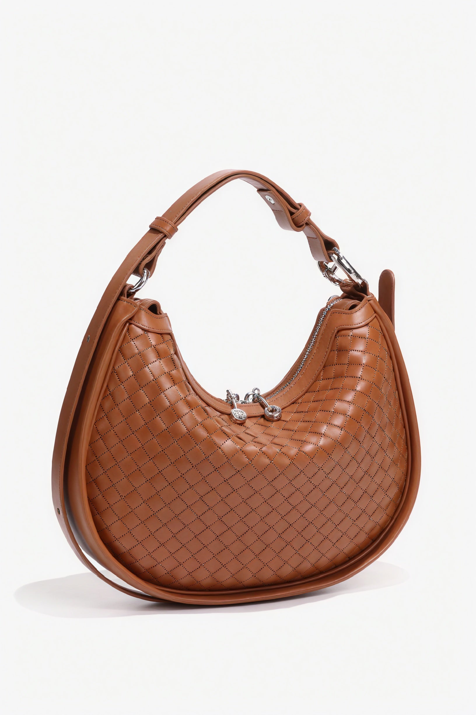 Bolso Media Luna Tejido – Elegancia Artesanal