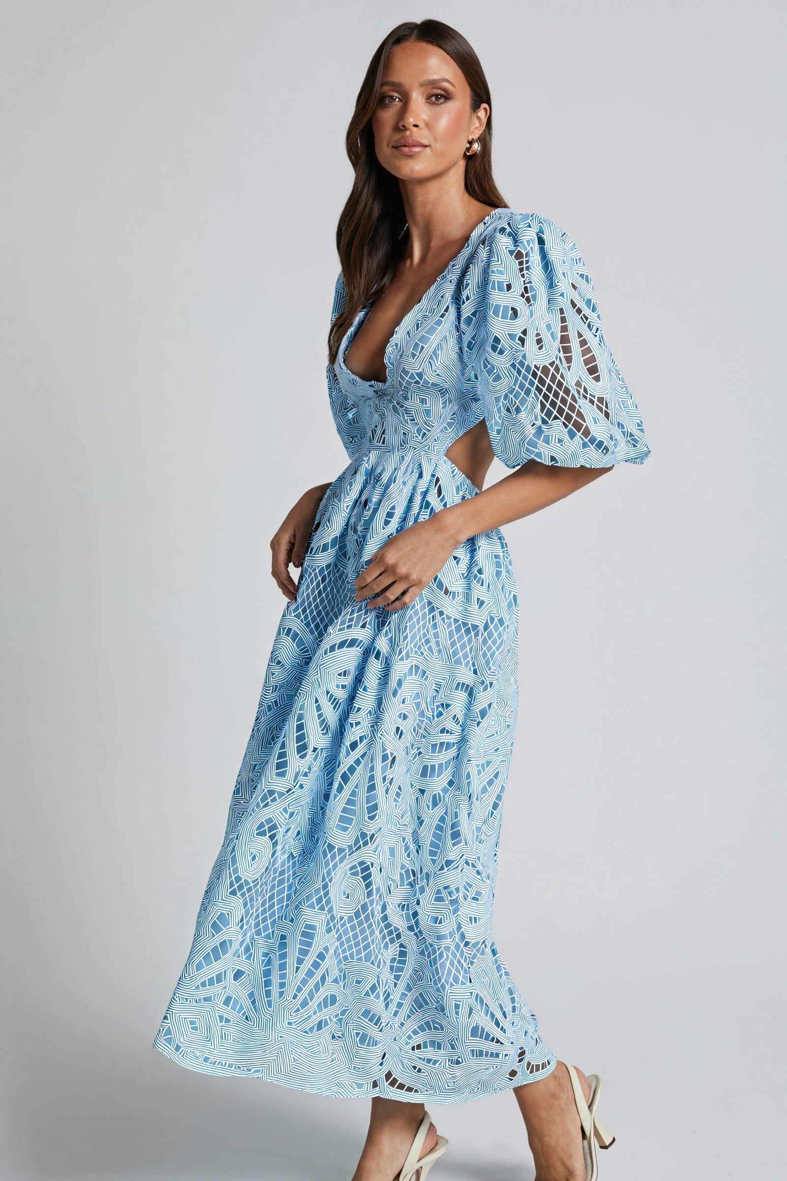 Vestido Midi Encaje Detalle Cut-Out