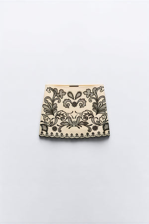 Top Halter Bordado Floral - Estilo Bohemio
