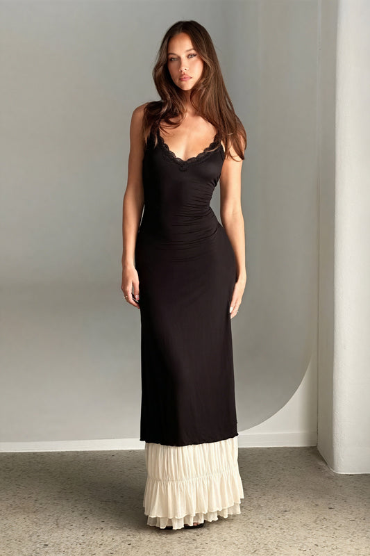 Vestido Maxi Elegante con Detalles de Encaje