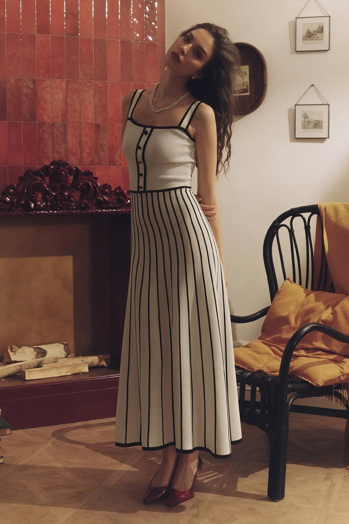 Vestido Midi con Botones y Falda Rayada