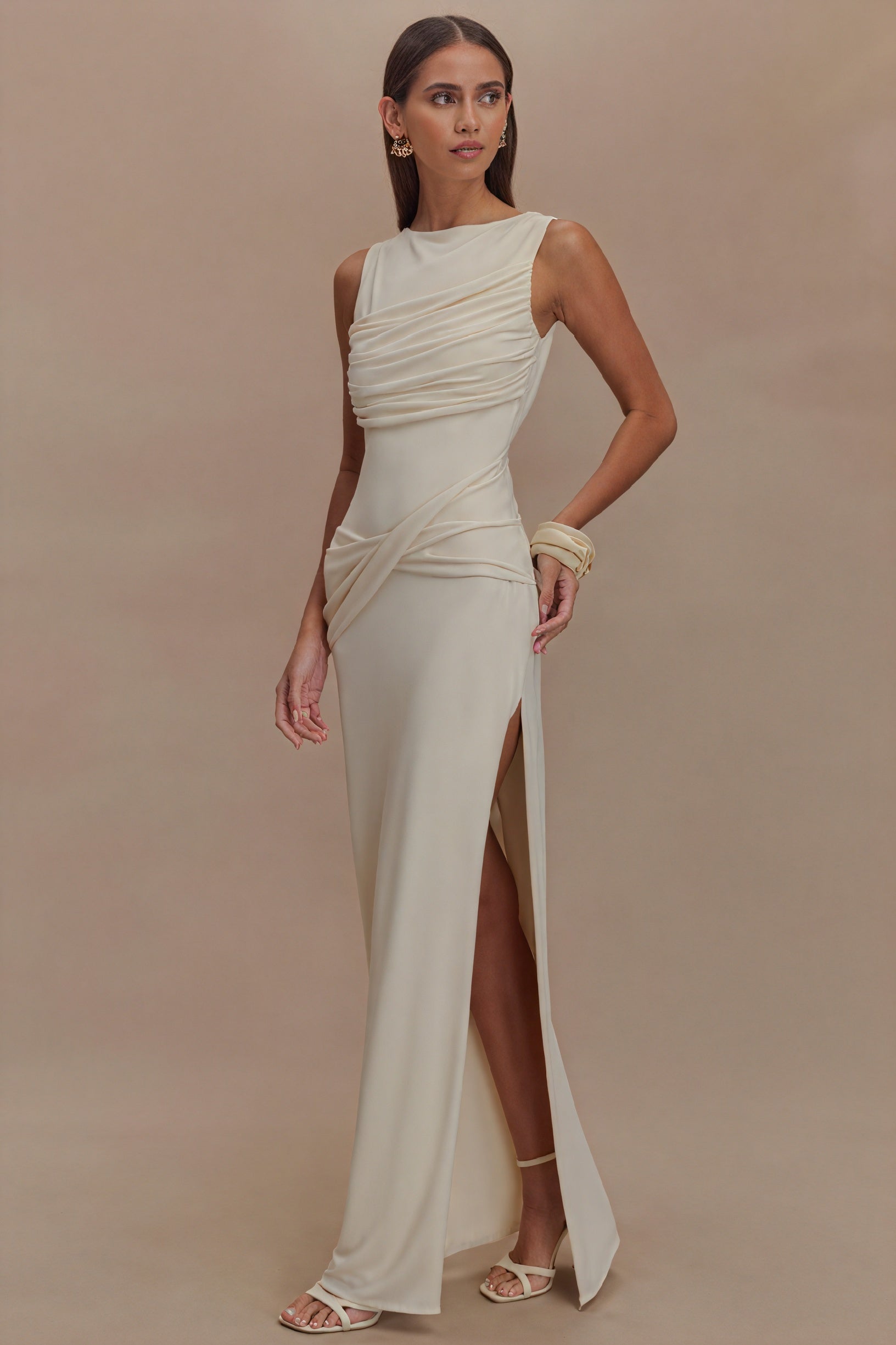 Vestido Largo Escultural