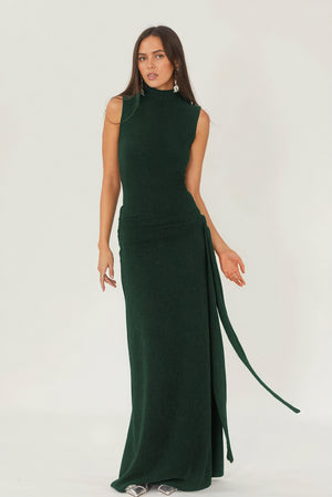 Vestido Largo con Drapeado y Cuello Alto