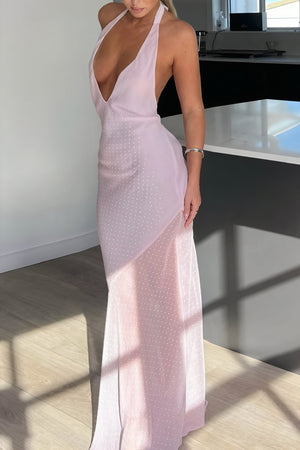 Vestido Halter Fluido y Sofisticado